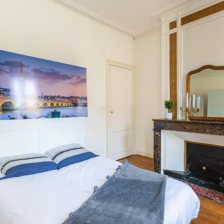 Homely Studio For 2 Close To Place Gambetta By Guestready Apartment Bordeaux