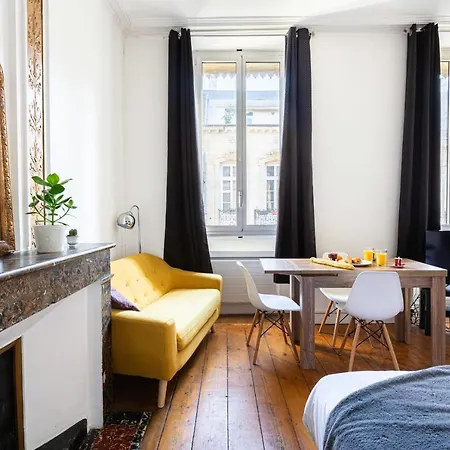 Apartment Homely Studio For 2 Close To Place Gambetta By Guestready *
