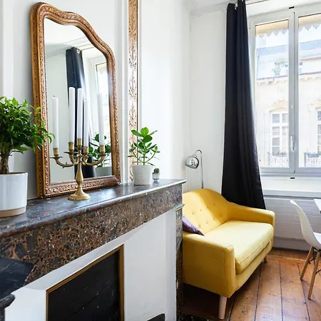 Homely Studio For 2 Close To Place Gambetta By Guestready * Bordeaux