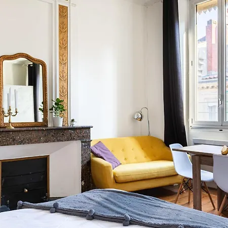Homely Studio For 2 Close To Place Gambetta By Guestready Apartment Bordeaux