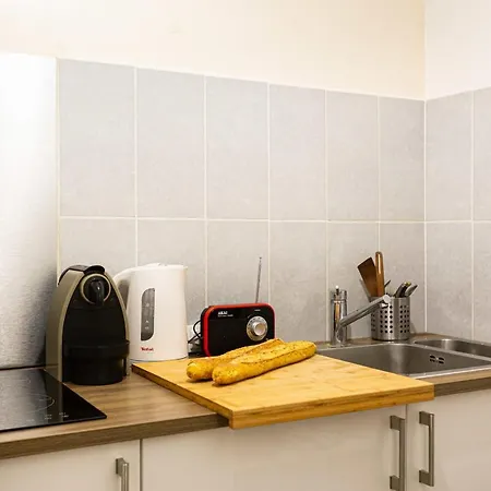 Homely Studio For 2 Close To Place Gambetta By Guestready Apartment